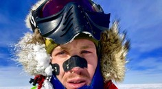 Americký dobrodruh ako prvý v dejinách prešiel Antarktídu sám a bez pomoci