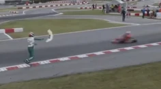 VIDEO: Šokujúci skrat pretekára. Po súperovi hodil nárazník a vyvolal hromadnú bitku