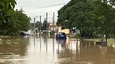 Slovákov opäť potrápia povodne. Pre tri okresy platí najvyššia výstraha