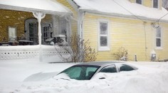 Snehová búrka zasiahla Boston a Nové Anglicko. Vyžiadala si dve obete