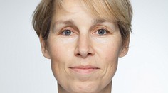 Spávala menej ako šesť hodín. Toto to urobilo s jej pleťou!