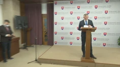 Kotlár narušil tlačovku Malatinca, ktorý kritizoval Šimkovičovú. V Hlase je vraj nespokojných viac poslancov