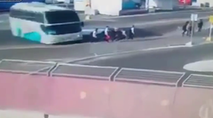 Video, z ktorého mrazí. Autobus prevalcoval nič netušiace akvabely