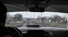 VIDEO: Ruská armáda oznámila, že dobyla naspäť Sudžu. Zverejnila zábery z bojmi zničeného mesta