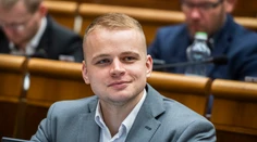 Krajne pravicová Alternatíva pre Nemecko nemá záujem o Mazureka. Do frakcie by zobrali iba Uhríka