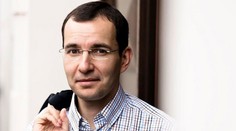 Manžela europoslankyne Žitňanskej previezli vládnym špeciálom na Slovensko. Po nehode je vo vážnom stave