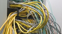 Protimonopolný úrad udelil rekordnú pokutu 97 miliónov eur. Dôvodom boli ceny káblov