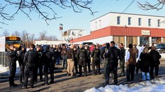 Študent v USA postrelil učiteľku, potom obrátil zbraň proti sebe