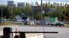 Rušná premávka na hraniciach Fínska a už aj Kazachstanu, Rusi utekajú do bezpečia