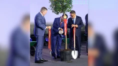 Nepomohli živé reťaze, blokády na cestách ani protesty. V Šuranoch slávnostne spustili výstavbu baterkárne