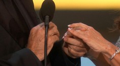 Žiadosť o ruku na Emmy Awards: Keď budete počuť tú reč, aj vy by ste súhlasili