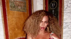 Beyoncé po pôrode v obtiahnutých šatách: Jedna časť tela jej poriadne narástla