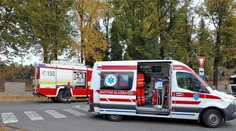 Dodávka na Liptove zrazila troch ľudí. Zranili sa aj dve deti