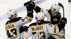 Chára strelil 200. gól v NHL, Boston a Winnipeg postúpili do play off