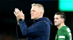 Politické napätie zasiahlo do futbalu. Tréner Írska poslal výzvu UEFA: Nikomu by som to neprial