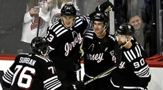 Tatar prispel k výhre Devils pekným gólom aj asistenciou, Boldy napodobnil Gáboríka