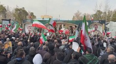 Trump vyzýva iránsky ľud, aby povstal. Teherán varuje hrozivými slovami: „Máme prsty na spúšti“