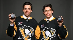 Zopakuje sa príbeh bratov Sedinovcov? Pittsburgh draftoval kanadské dvojičky: Vedeli sme, že šanca je malá