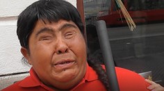 Nevidiaca Romana je na ulici. Na Rumuna, ktorý ju týral, sme zavolali políciu