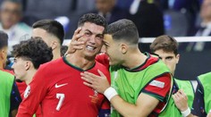 VIDEO: BBC si počas živého prenosu uťahovala z plačúceho Ronalda. Legenda Chelsea provokáciu označila za hanbu