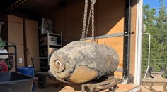 Objavili ju na tenisovom kurte. V Berlíne zneškodnili 500-kilogramovú bombu z druhej svetovej vojny