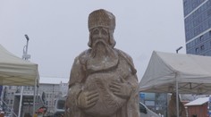 Z bývalého policajta či bankára sa stali rezbári. V Dubnici nad Váhom vzniká betlehem v životnej veľkosti