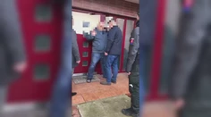 Predstavuje sa ako budúci majiteľ Markízy, má exekúcie za 780-tisíc. Takto to vyzeralo, keď ho navštívil exekútor