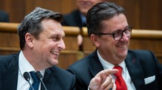 Poslanci nevybrali kandidátov na ústavných sudcov, viacerí odovzdávali prázdne lístky