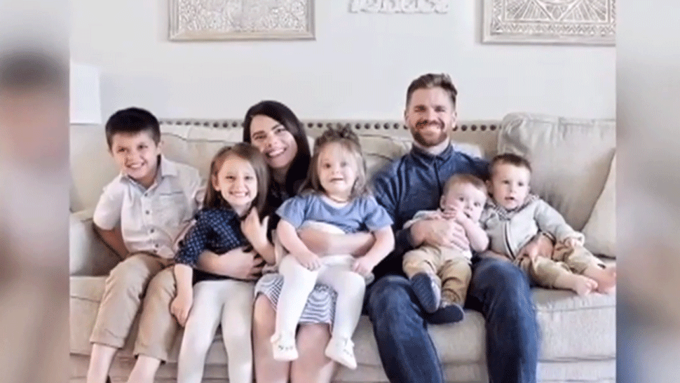 Pár si adoptoval štyri deti. O pár týždňov zistili, že čakajú štvorčatá