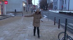 Zuzana sa skoro prizabila na zľadovatelom chodníku. Odpoveď mestskej polície ju zaskočila