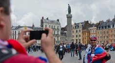 Slovenskí fanúšikovia v Lille v menšine. Takýto výsledok tipujú