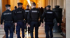 Muža podozrivého z vraždy troch policajtov našli mŕtveho