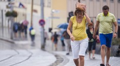 SHMÚ zvyšuje výstrahy. Popoludní rátajte so silnými búrkami