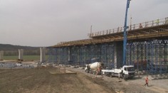 Diaľnica z Košíc do Bratislavy bude skôr, než sme dúfali. Za jazdu si vodiči priplatia