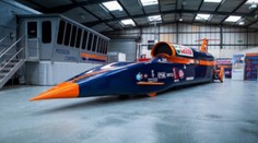 Pozrite si auto, ktoré je rýchlejšie ako guľka z pištole