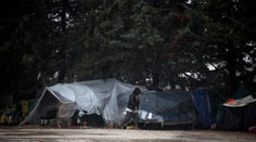 V Grécku uzatvorili dva tábory migrantov, došlo tam k nákaze koronavírusom