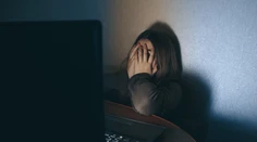 Sexuálne vydieranie detí na internete rapídne stúpa. Každé dieťa môže byť obeťou, tvrdí odborník