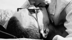 Ďalší slávny pár vstúpil do chomúta. Áno si povedali v bohémskom štýle