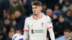 Jeho progres bol rýchly a v Liverpoole si ho cenia. Klub chce mladíkovi výrazne zvýšiť plat