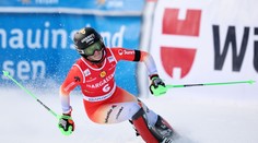 Famózny víkend v podaní Camille Rastovej. V slalome zvládla obrovský tlak od Shiffrinovej a oslavuje triumf