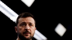 Ukrajina musí urobiť všetko pre ukončenie vojny diplomatickou cestou, povedal Zelenskyj. S Trumpom sa stretne po inaugurácii