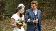 SVADOBNÉ FOTO: Hrdinovia seriálu Mentalista konečne spolu