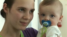 Dráma na juhu Slovenska: Muž uniesol 6-mesačné dieťa a nechal ho na poli