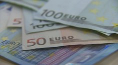 Len preto, že sú na dôchodku, dostávajú menej. Títo opatrovatelia sa možno dočkajú zmeny