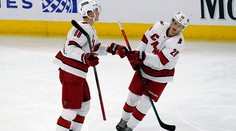 Carolina vyhrala aj deviaty zápas v novej sezóne