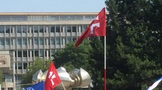 V Bratislave bolo rušno, mestom pochodovali extrémisti