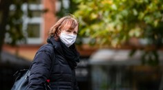 Kedy sa skončí doba rúšková? Prísne pravidlá sa nezmenili ani po celoplošnom testovaní