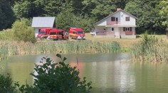 K rybníku prišiel s dvomi ženami a skočil do vody, hoci nevedel plávať. Viac sa nevynoril