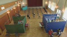 V malej dedinke zmenili tanečný parket na očkovacie centrum