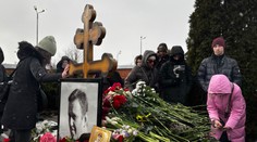 Na pietnych akciách k výročiu Navaľného smrti zadržali v Rusku najmenej 26 ľudí